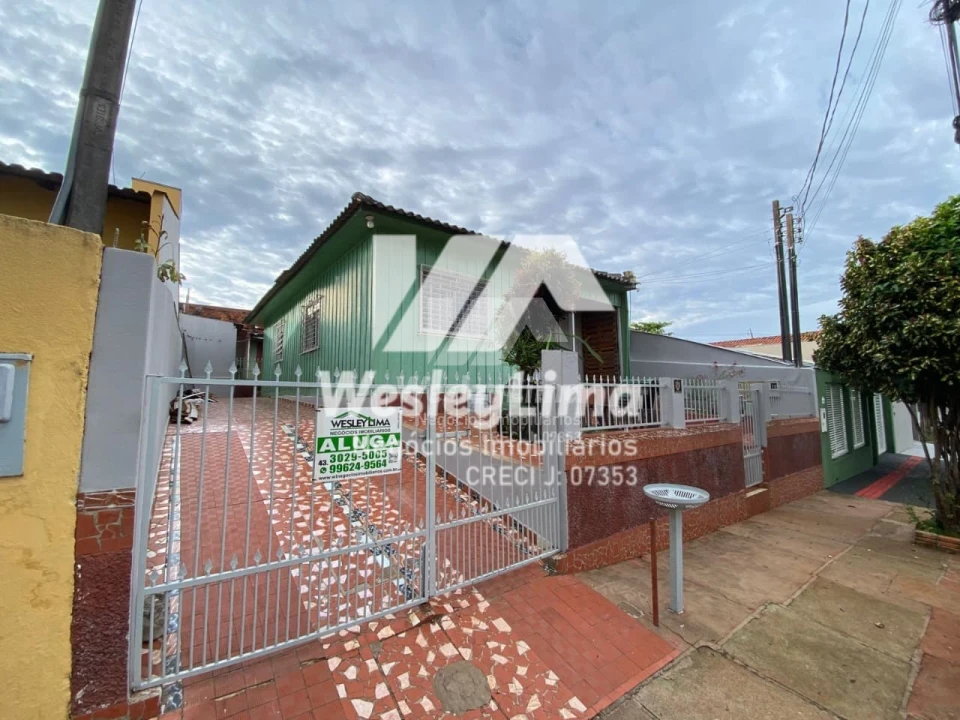 Imagens do imóveis Casa para Alugar no Jardim Leonor Londrina | 4 Quartos | Garagem Ampla