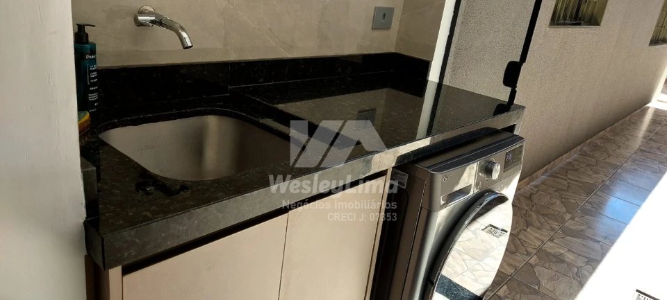 CASA GEMINADA Á VENDA - JARDIM PORTAL DO SOL - ZONA NORTE