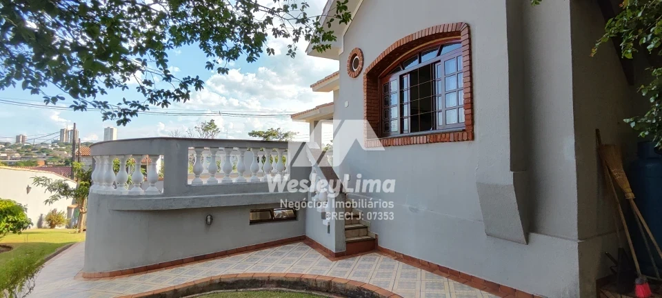 CASA ALTO PADRÃO À VENDA NO JARDIM IMPÉRIO DO SOL – LONDRINA | COM PISCINA | TERRENO 1.093 m²