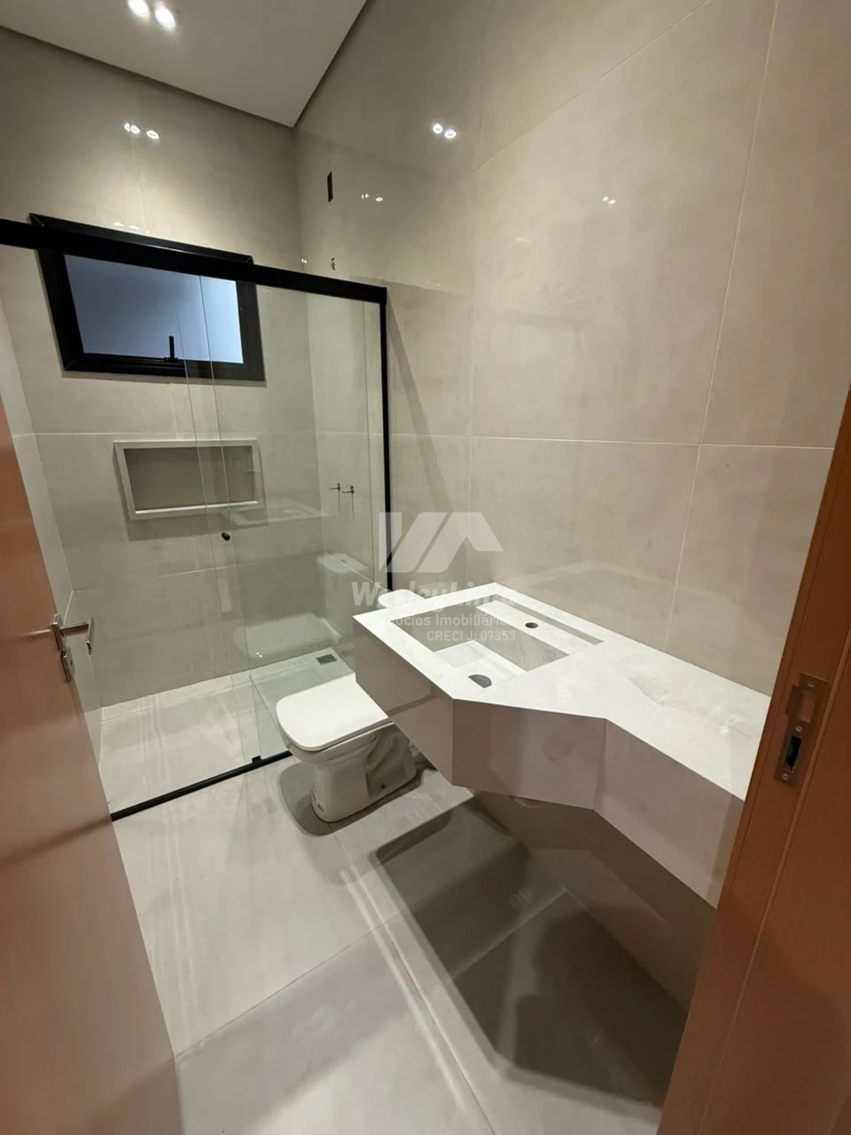 Imagens do imóveis Casa à Venda no Condomínio Heimtal Park em Londrina | 3 Quartos, Suíte e Espaço Gourmet