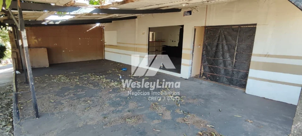 Imóvel Comercial com Edícula - Zona Norte