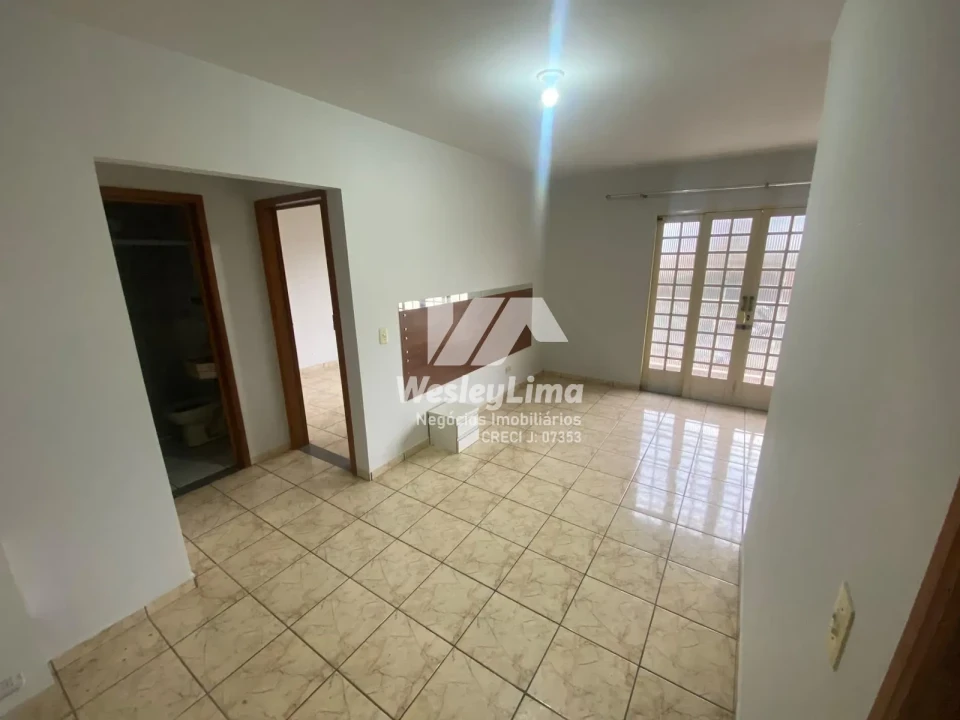 Imagens do imóveis Sobrado para Alugar no Quadra Norte em Londrina | 4 Quartos e Espaço Gourmet