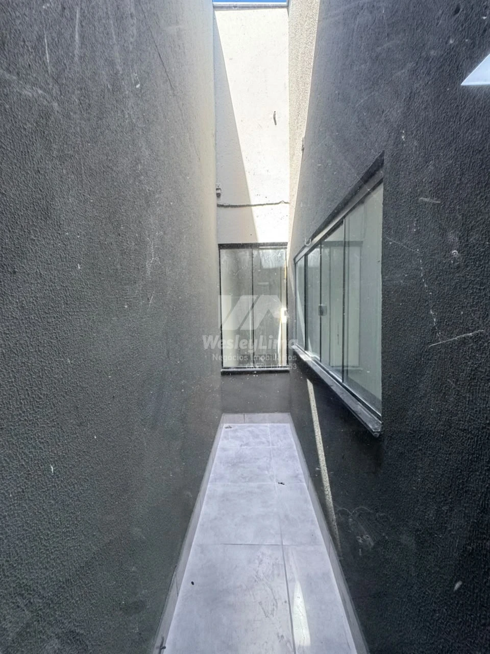Imagens do imóveis Casa Sozinha à Venda no Conjunto Café em Londrina | Quintal Grande | 3 Quartos | Aceita Permuta