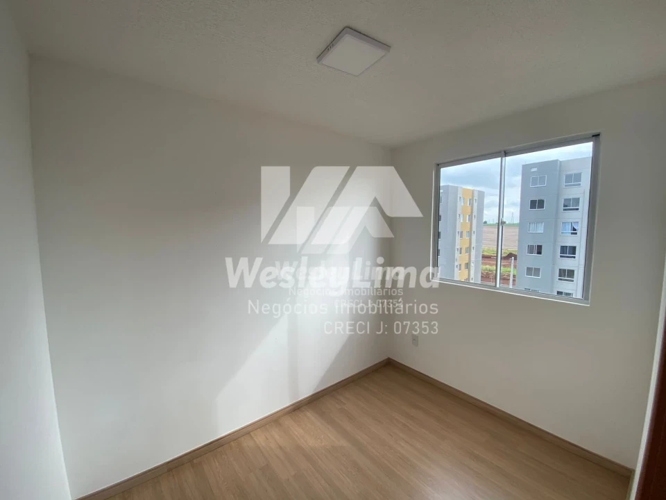 Apartamento para Locação com 2 Quartos e Elevador em Condomínio Completo