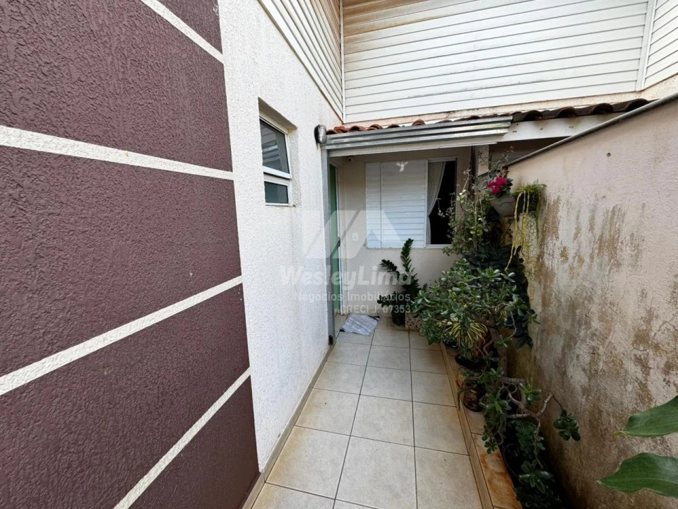 Imagens do imóveis Casa no Residencial Moradas Londrina, Heimtal, com 3 quartos, 74 m² privativos, 180 m² de área total e 1 vaga. Condomínio com portaria 24h e laz