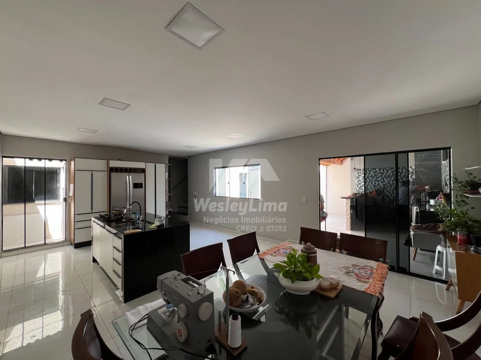 Imagens do imóveis Sobrado À Venda Jardim Planalto Londrina