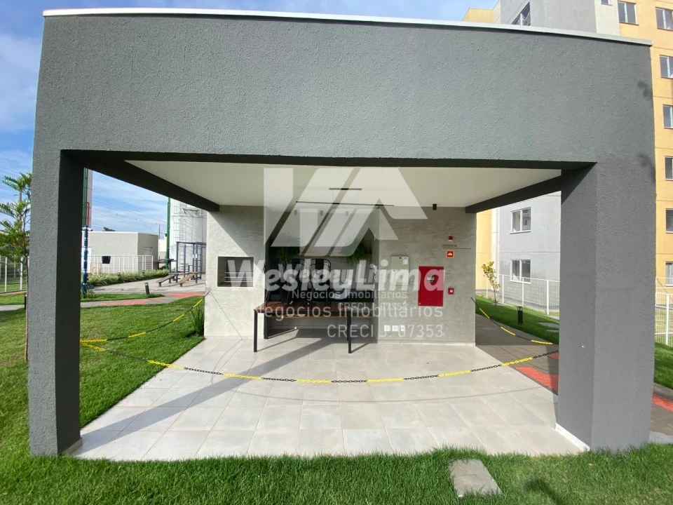 Apartamento para Locação com 2 Quartos e Elevador em Condomínio Completo