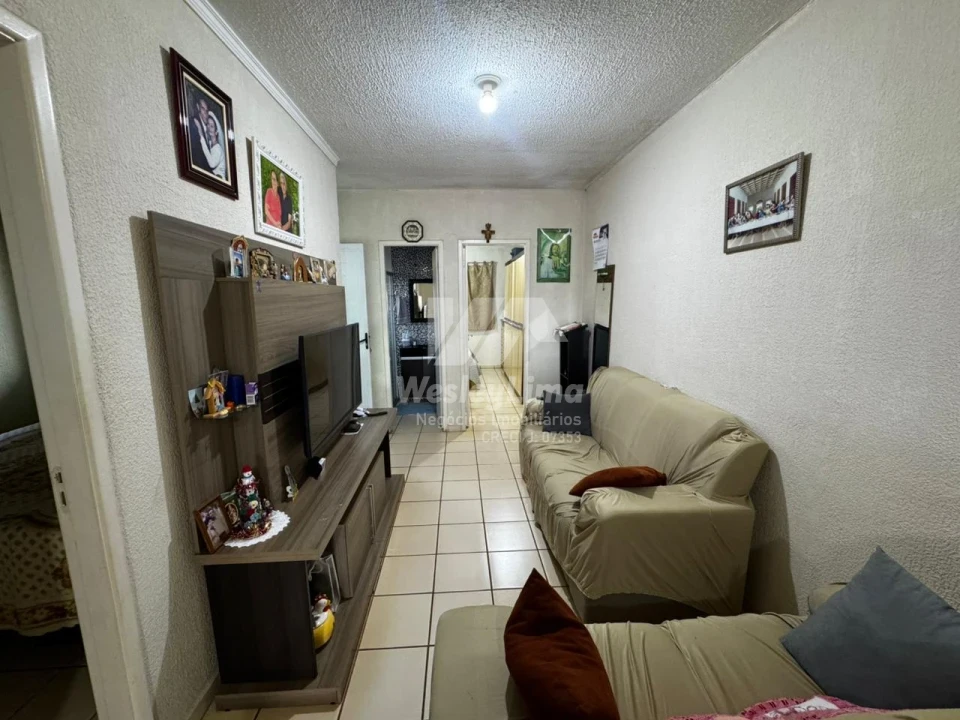 Imagens do imóveis Casa no Residencial Moradas Londrina, Heimtal, com 3 quartos, 74 m² privativos, 180 m² de área total e 1 vaga. Condomínio com portaria 24h e laz