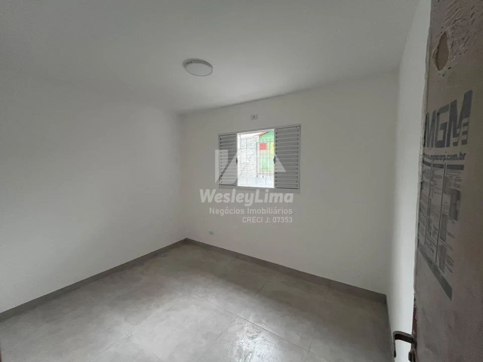 Imagens do imóveis Casa Nova à Venda no Vivi Xavier em Londrina | Sozinha no Quintal – 2 Quartos
