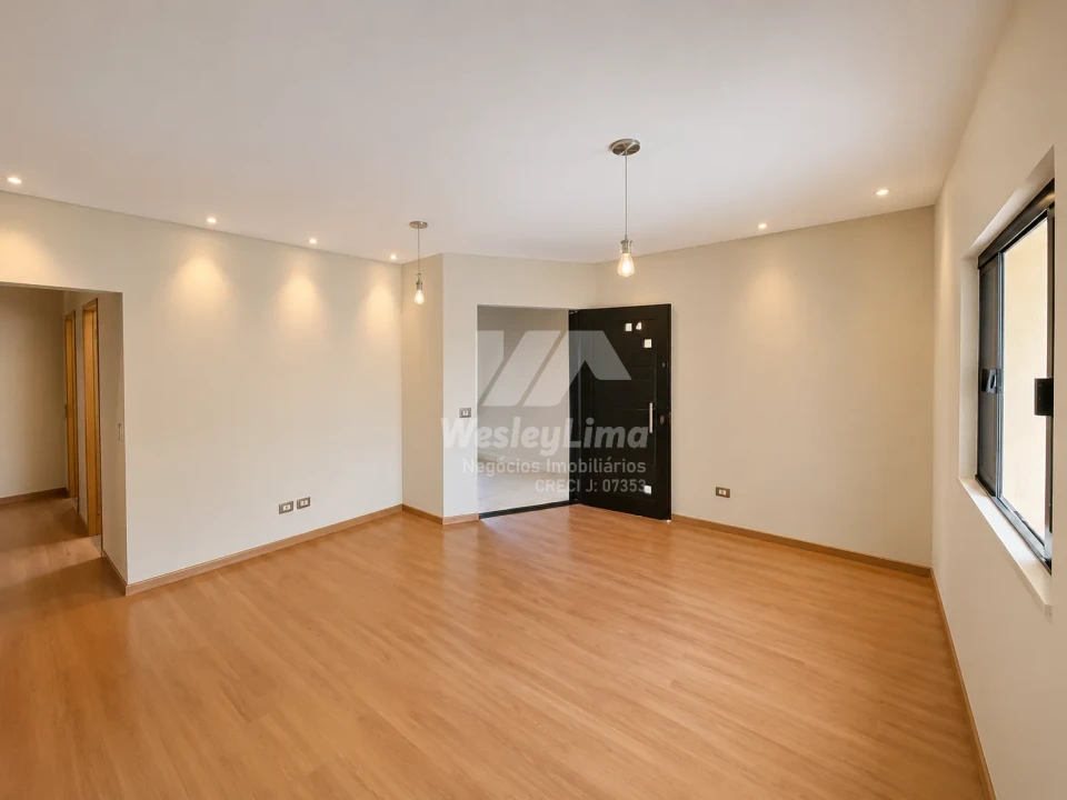 Imagens do imóveis Casa Ampla à Venda no Jardim São Paulo – Zona Norte de Londrina/PR