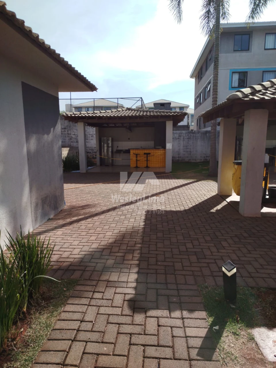 Apartamento Locação e Venda - Flor de Lótus - Zona Norte