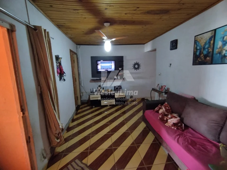 Imagens do imóveis CASA À VENDA NO JARDIM TROPICAL 2 QUARTOS – R$ 240.000