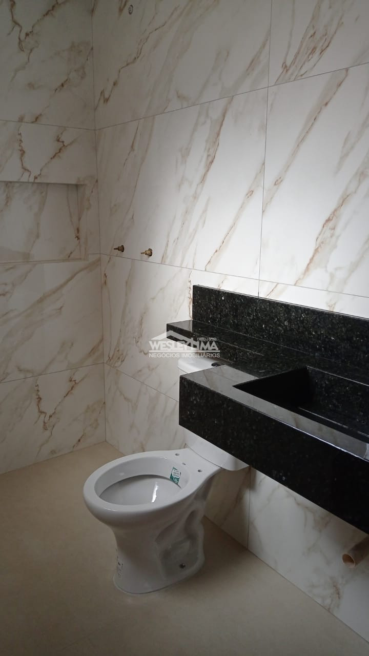 Imagens do imóveis CASA GEMINADA