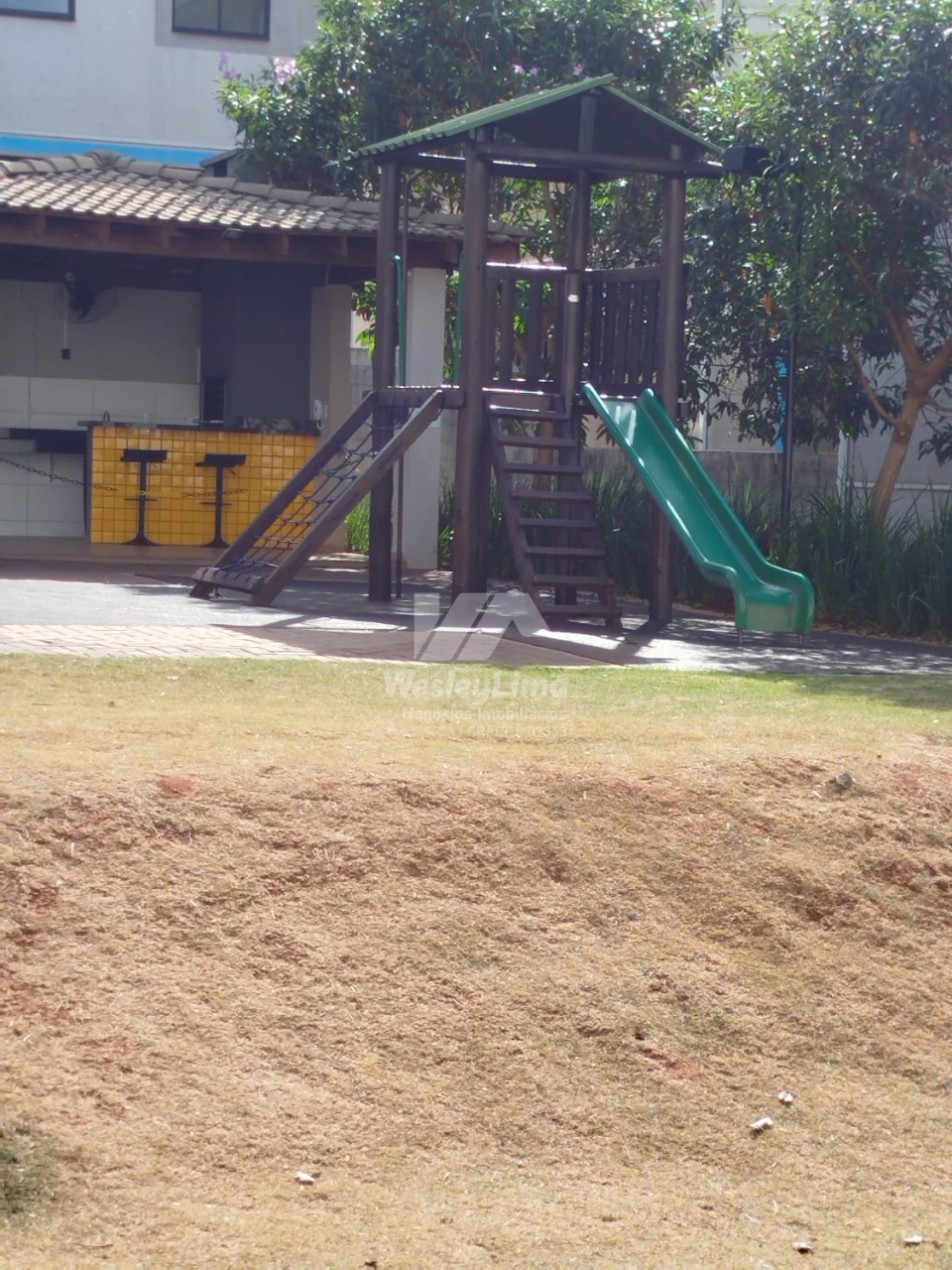 Apartamento Locação e Venda - Flor de Lótus - Zona Norte