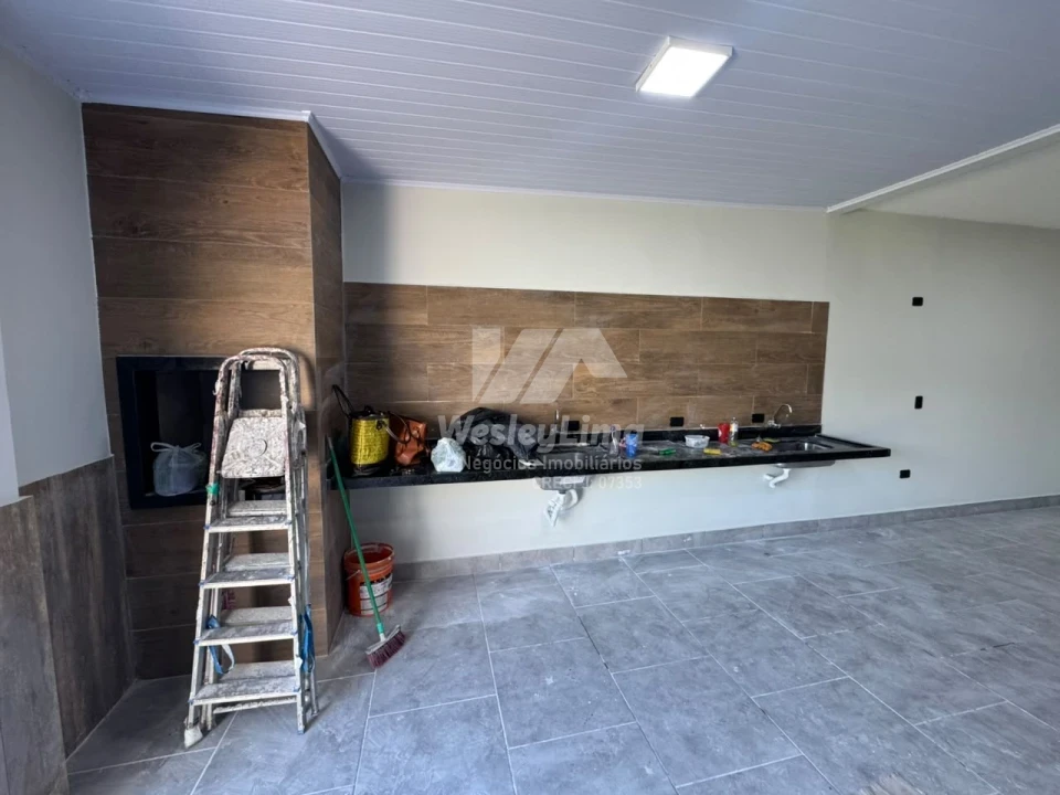 Imagens do imóveis Casa Sozinha à Venda no Conjunto Café em Londrina | Quintal Grande | 3 Quartos | Aceita Permuta