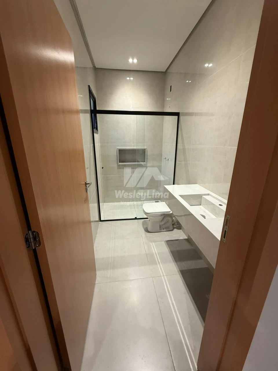 Imagens do imóveis Casa à Venda no Condomínio Heimtal Park em Londrina | 3 Quartos, Suíte e Espaço Gourmet