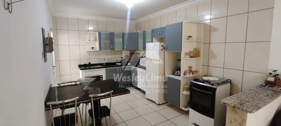 CASA À VENDA - ZONA NORTE