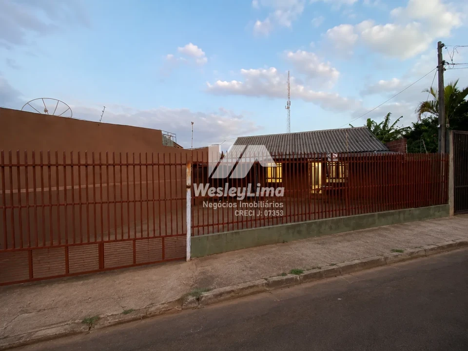 Imagens do imóveis Oportunidade Única! Terreno com 2 Casas Construídas – Jardim das Palmeiras | Apenas R$ 300.000