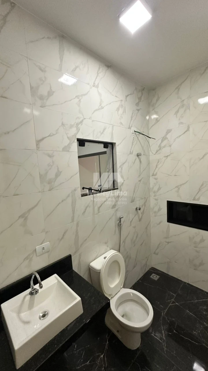 Imagens do imóveis Casa Geminada Nova à Venda no Jardim Belleville | 3 Quartos com Suíte | R$ 370 mil