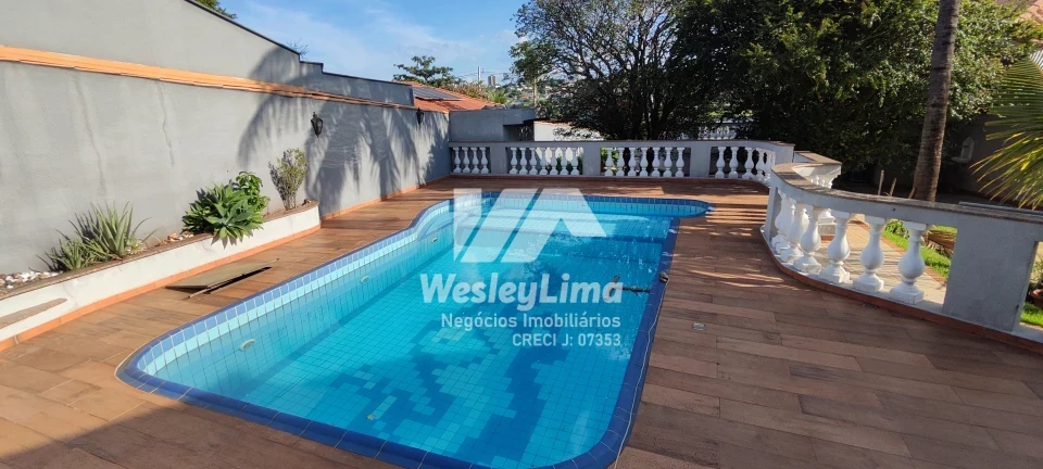CASA ALTO PADRÃO À VENDA NO JARDIM IMPÉRIO DO SOL – LONDRINA | COM PISCINA | TERRENO 1.093 m²
