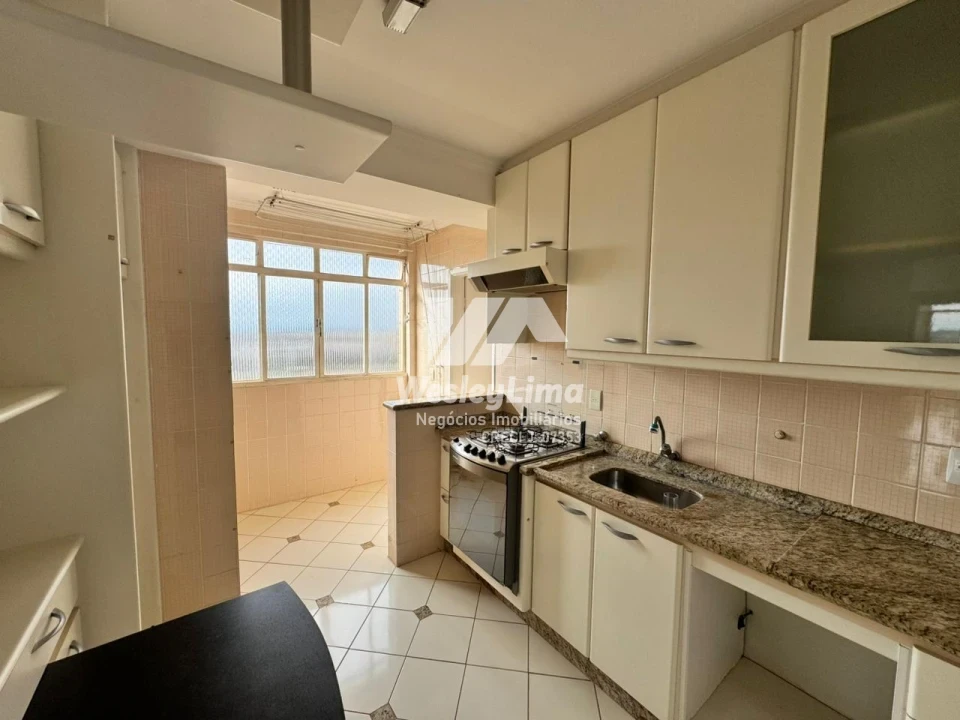 Imagens do imóveis Apartamento para Alugar na Vila Balarotti em Londrina – 3 Quartos, Sacada, 113m² e Garagem