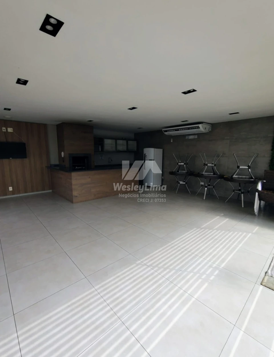 Imagens do imóveis Apartamento à Venda no Vila das Paineiras em Londrina – 2 Quartos e Garagem