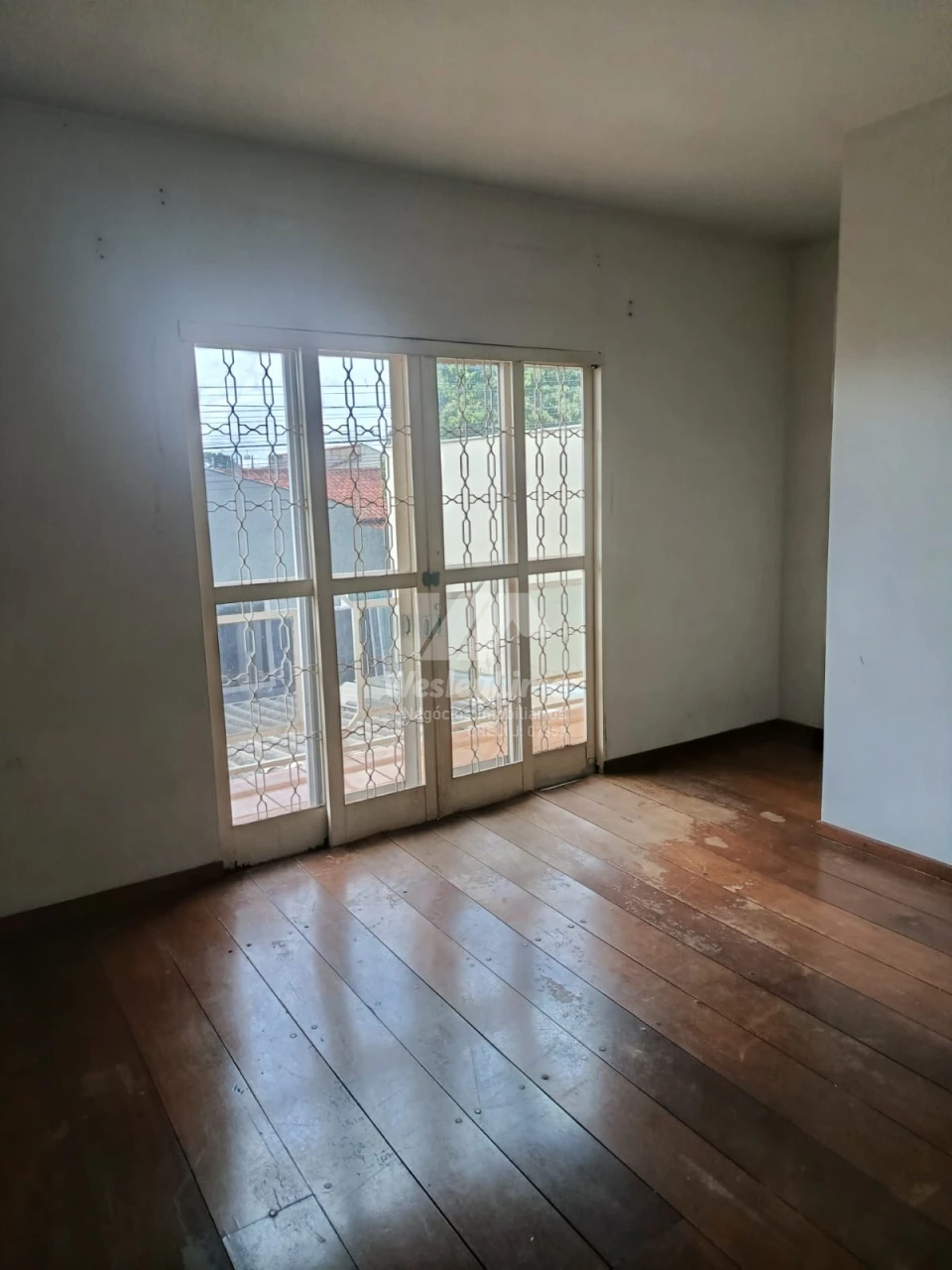 Sala Comercial Á Venda Com Excelente Oportunidade Para Investimento. Jd.Parigot De Souza 3 Londrina