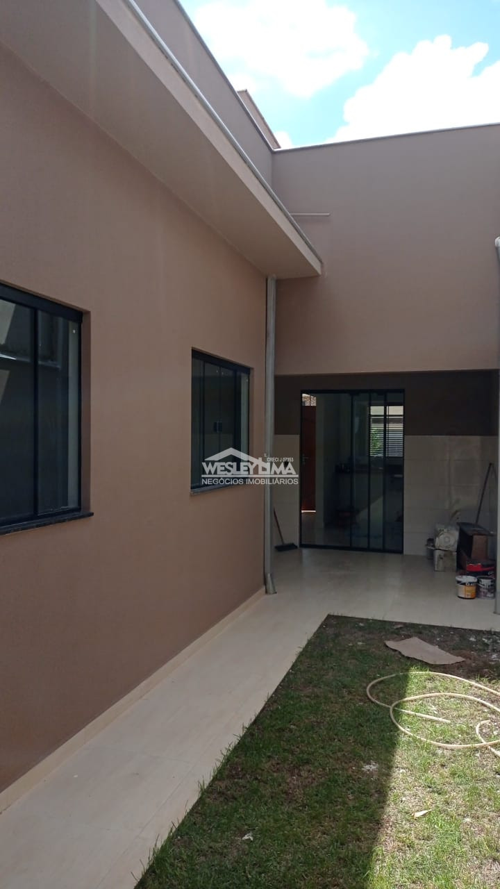 Imagens do imóveis CASA GEMINADA