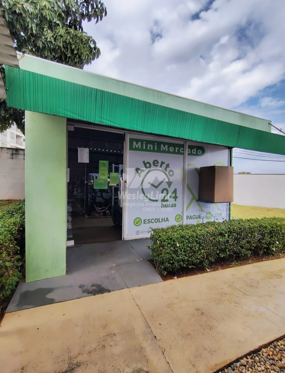 Imagens do imóveis Apartamento à Venda no Vila das Paineiras em Londrina – 2 Quartos e Garagem