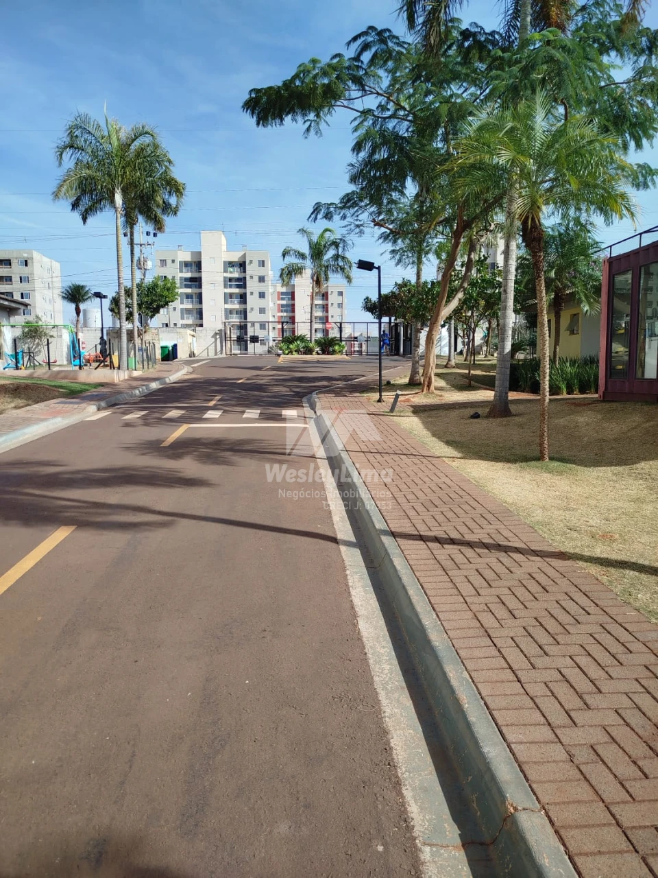 Apartamento Locação e Venda - Flor de Lótus - Zona Norte