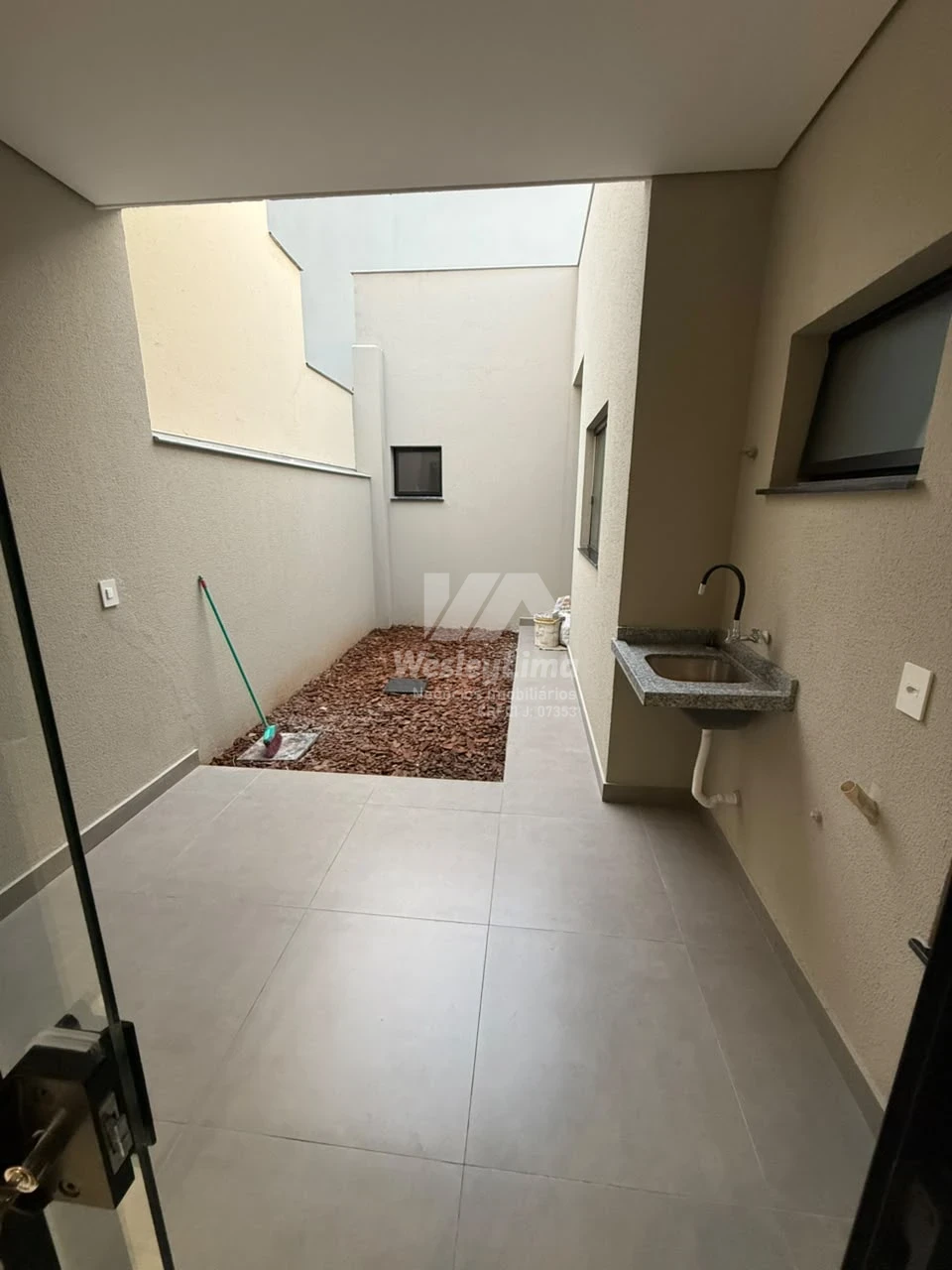 Imagens do imóveis Casa à Venda no Condomínio Heimtal Park em Londrina | 3 Quartos, Suíte e Espaço Gourmet
