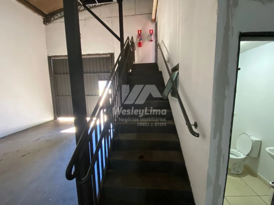 Imagens do imóveis Barracão para Locação na Zona Norte de Londrina | 210m² Próximo à Av. Saul Elkind