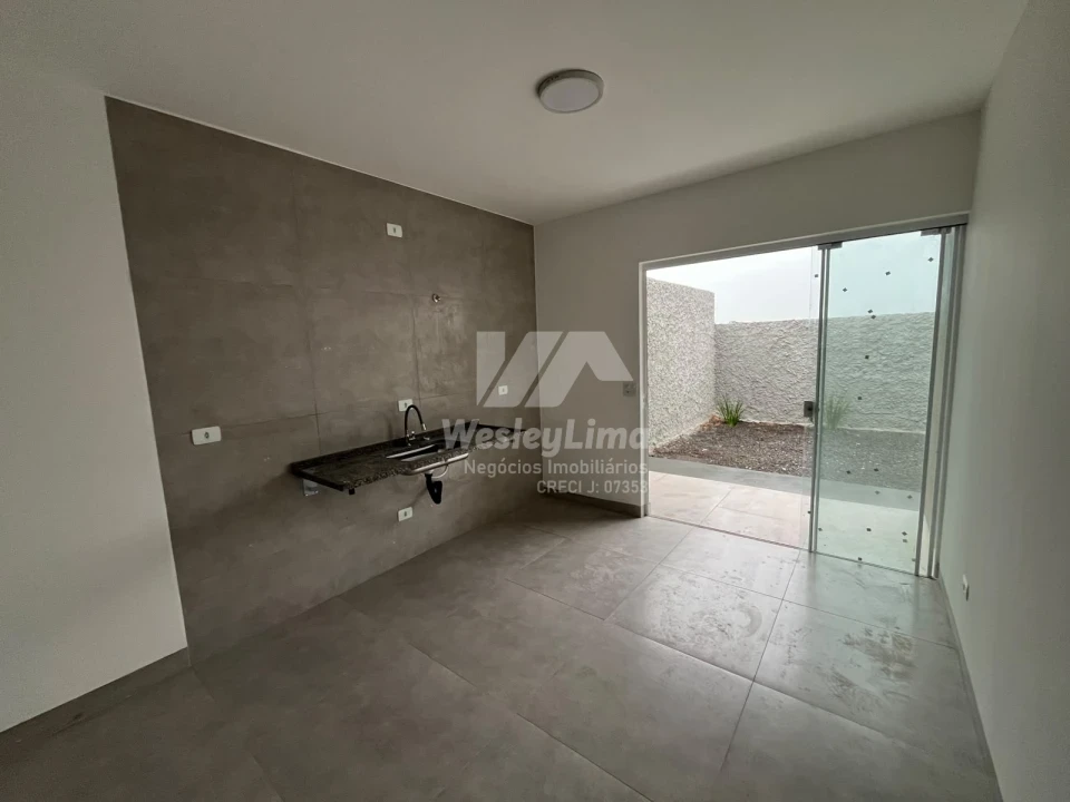 Imagens do imóveis Casa Nova à Venda no Vivi Xavier em Londrina | Sozinha no Quintal – 2 Quartos