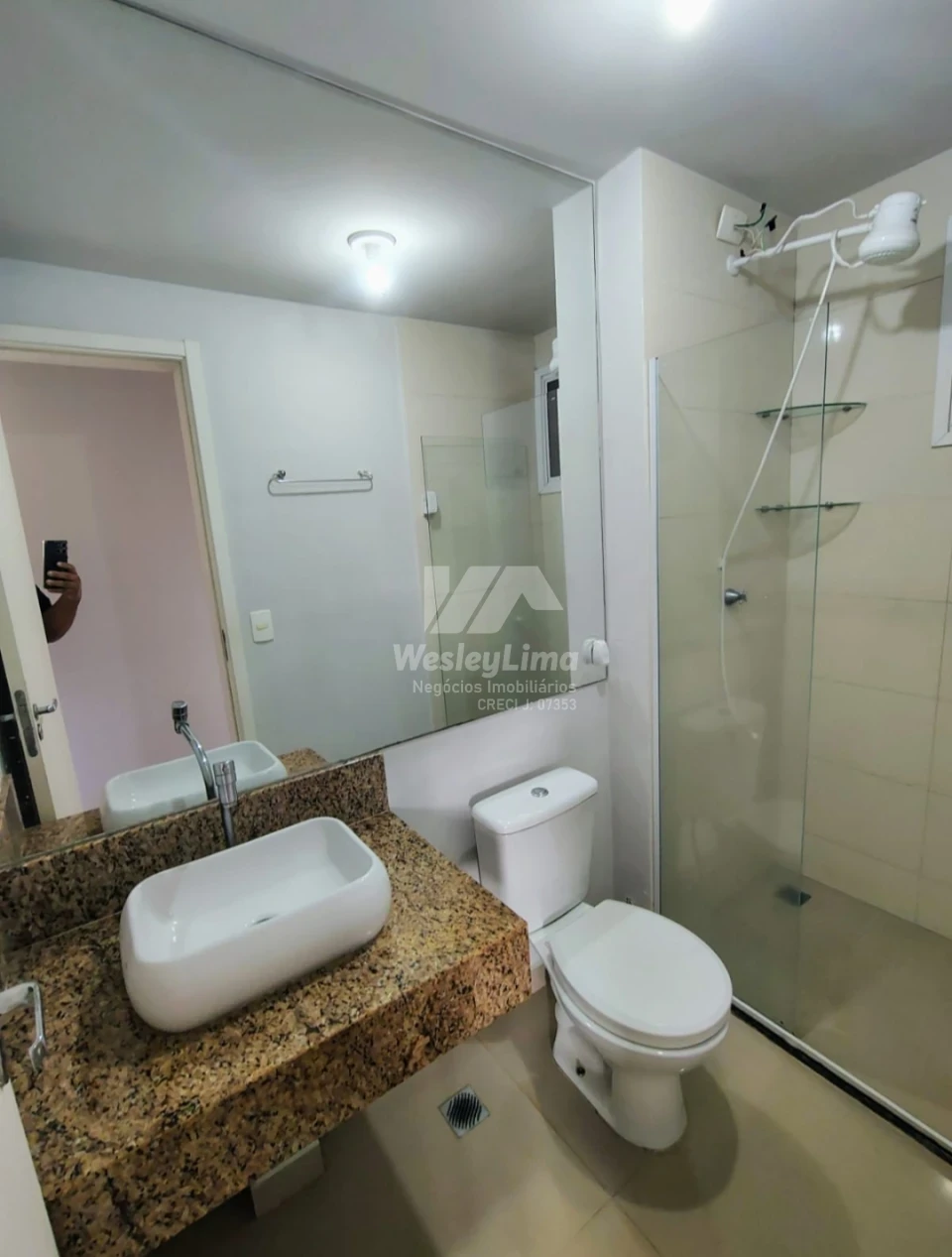 Imagens do imóveis Apartamento à Venda no Vila das Paineiras em Londrina – 2 Quartos e Garagem