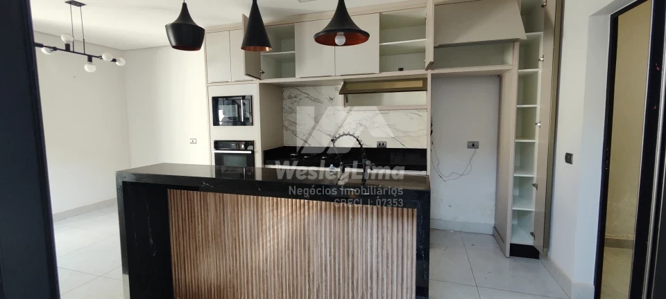 Sobrado Alto Padrão para Locação no Heimtal Park em Londrina | 3 Quartos com Suíte e Espaço Gourmet