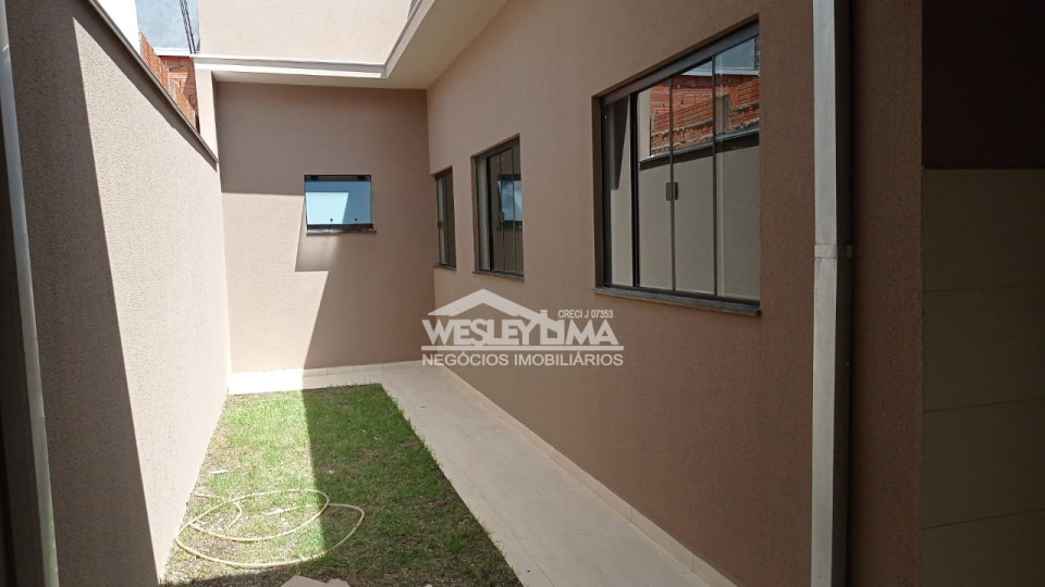Imagens do imóveis CASA GEMINADA