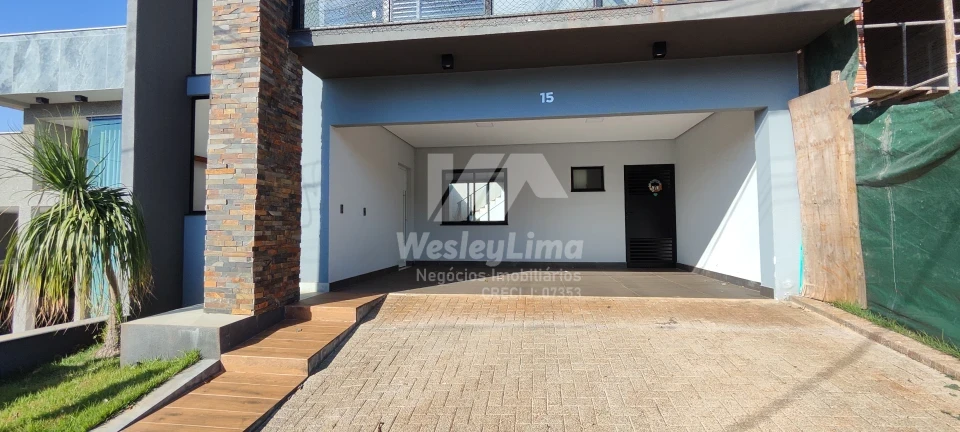 Sobrado Alto Padrão para Locação no Heimtal Park em Londrina | 3 Quartos com Suíte e Espaço Gourmet