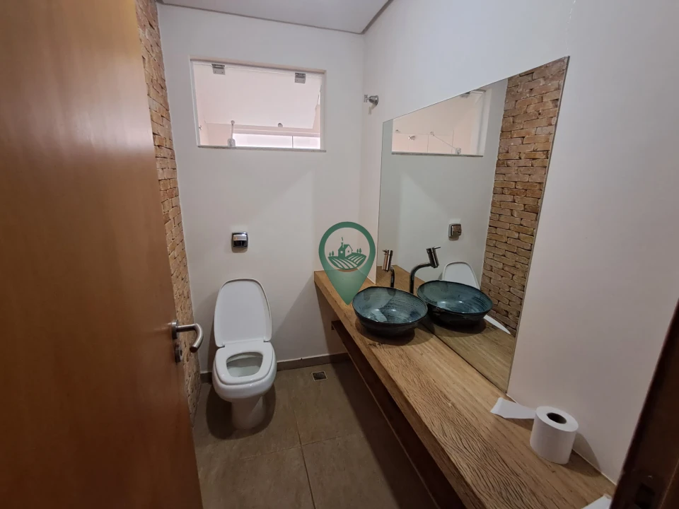 Imagens do imóveis Casa com 4 suítes à Venda no Royal Forest