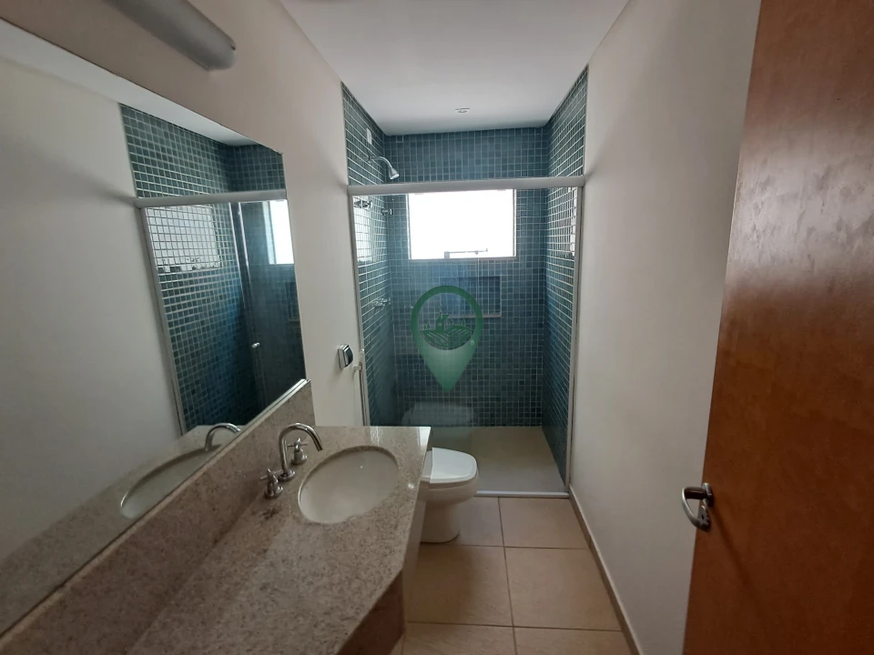 Imagens do imóveis Casa com 4 suítes à Venda no Royal Forest