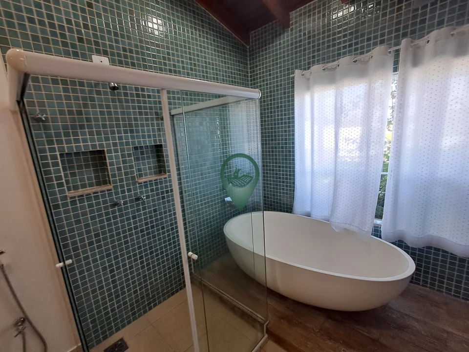 Imagens do imóveis Casa com 4 suítes à Venda no Royal Forest