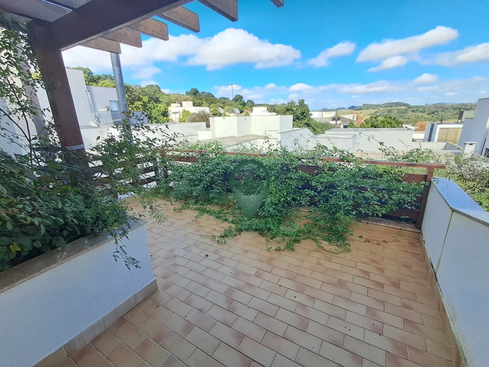 Imagens do imóveis Casa com 4 suítes à Venda no Royal Forest