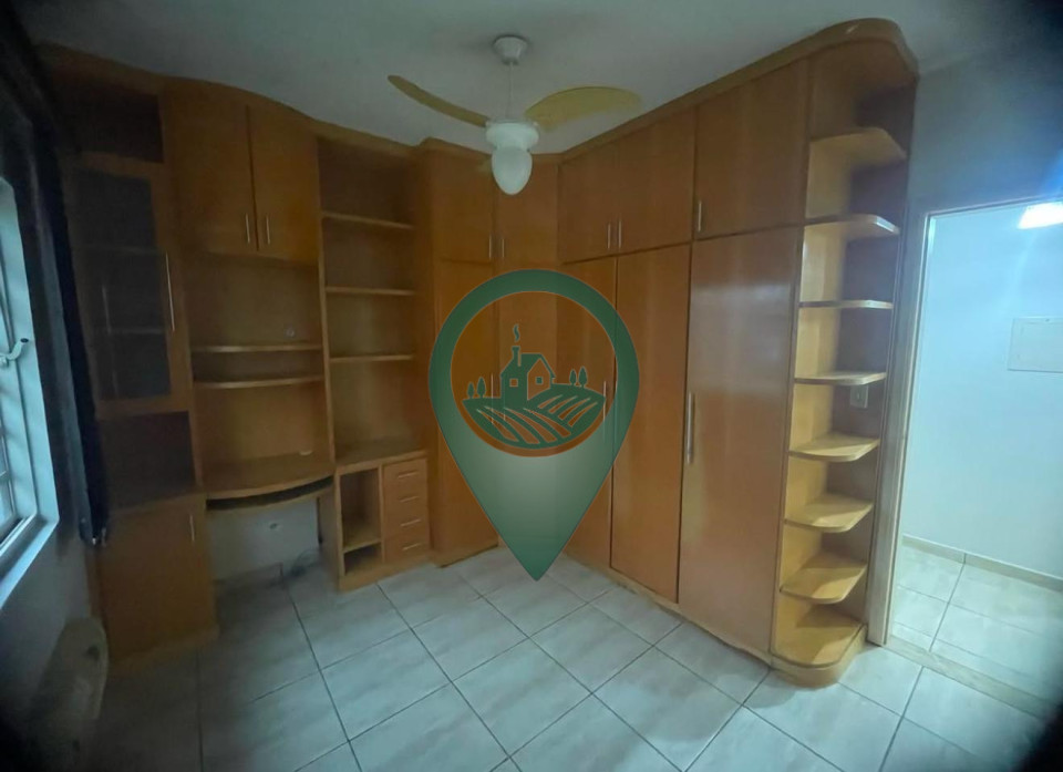 Imagens do imóveis CASA À VENDA NO CENTRO DE IBIPORÃ