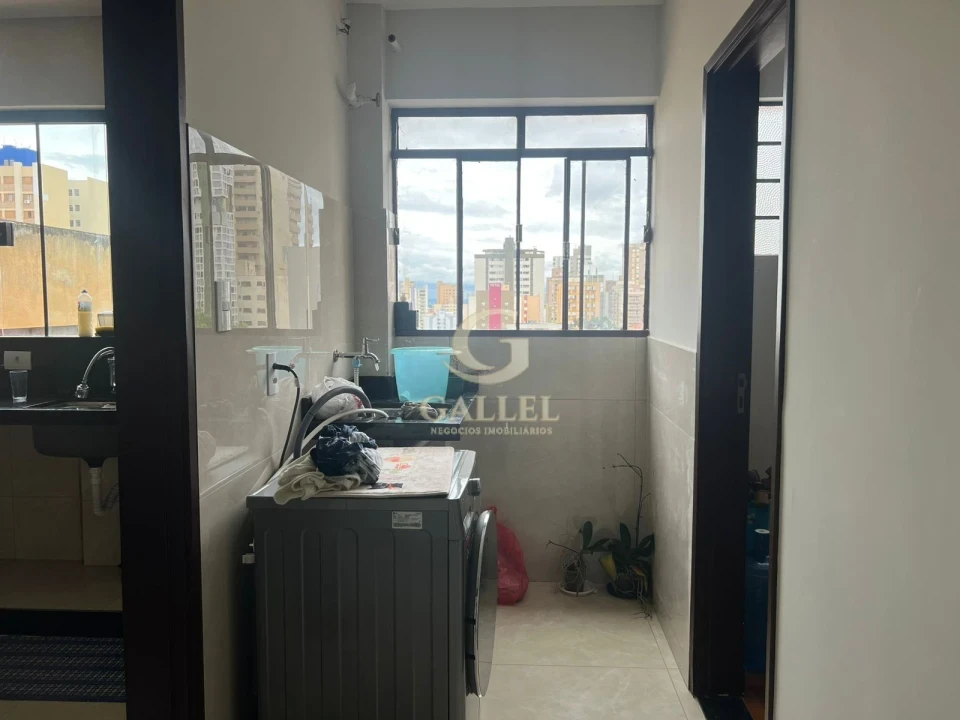 APARTAMENTO À VENDA OU LOCAÇÃO | 140 m² TOTALMENTE RENOVADO | 3 QUARTOS | HIDRÁULICA E ELÉTRICA ATUALIZADAS | EDIFÍCIO MARIA JOANA | CENTRO DE LO