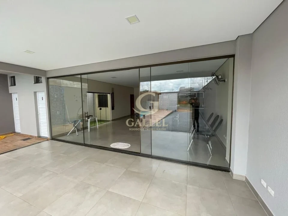 Imagens do imóveis Espaço de Lazer / Residência Moderna com Piscina e Gourmet Privativo à Venda por R$ 650.000,00