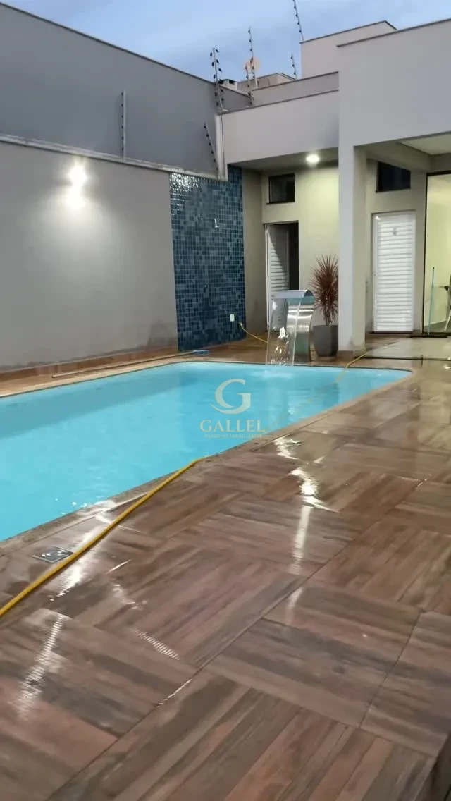 Imagens do imóveis Espaço de Lazer / Residência Moderna com Piscina e Gourmet Privativo à Venda por R$ 650.000,00