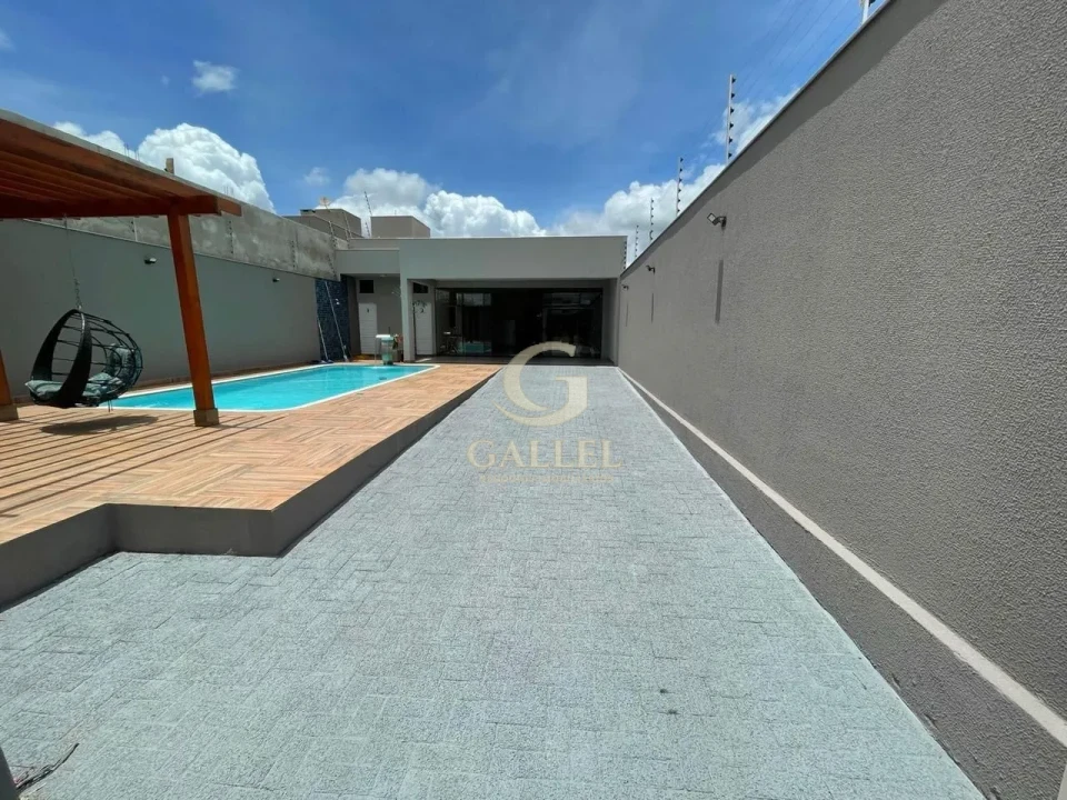 Imagens do imóveis Espaço de Lazer / Residência Moderna com Piscina e Gourmet Privativo à Venda por R$ 650.000,00