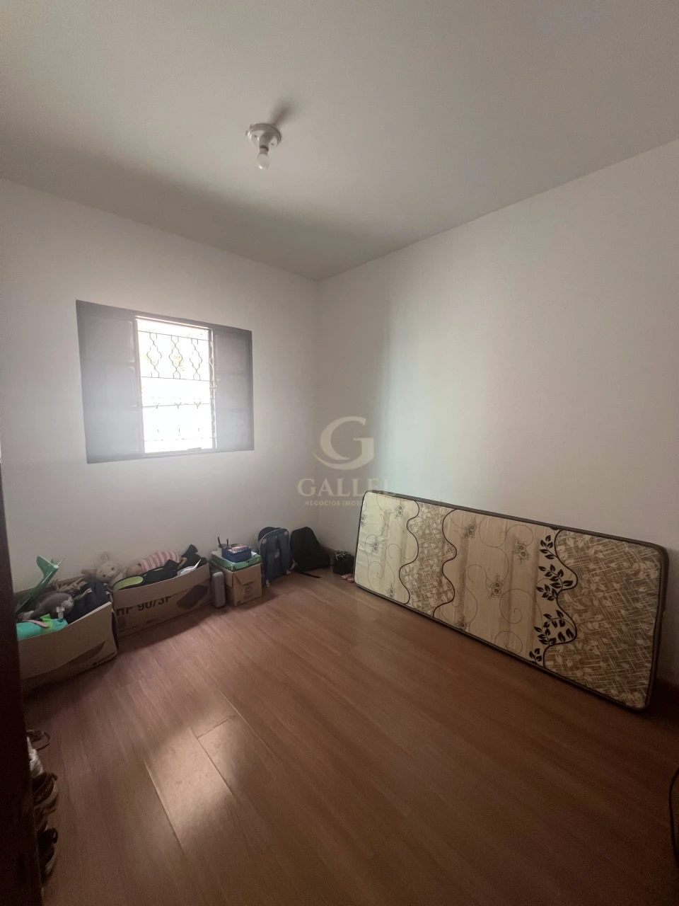 Imagens do imóveis Casa Com Terreno Amplo Próximo Av Maringá