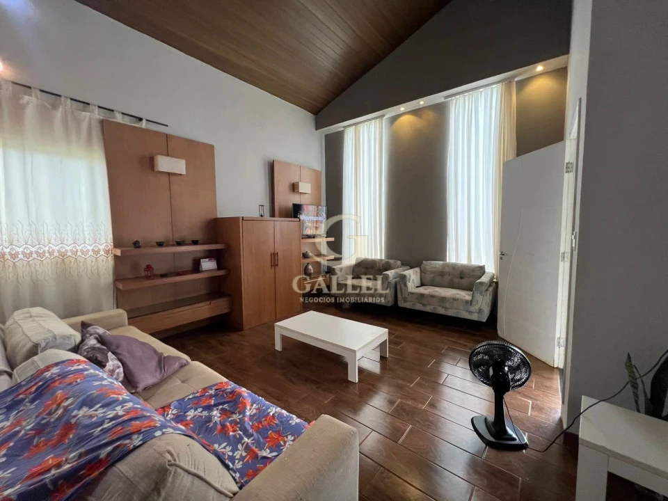 CHÁCARA À VENDA | 1.206m² DE TERRENO | 210m² DE CONSTRUÇÃO | 3 QUARTOS | PISCINA | LIMOEIRO