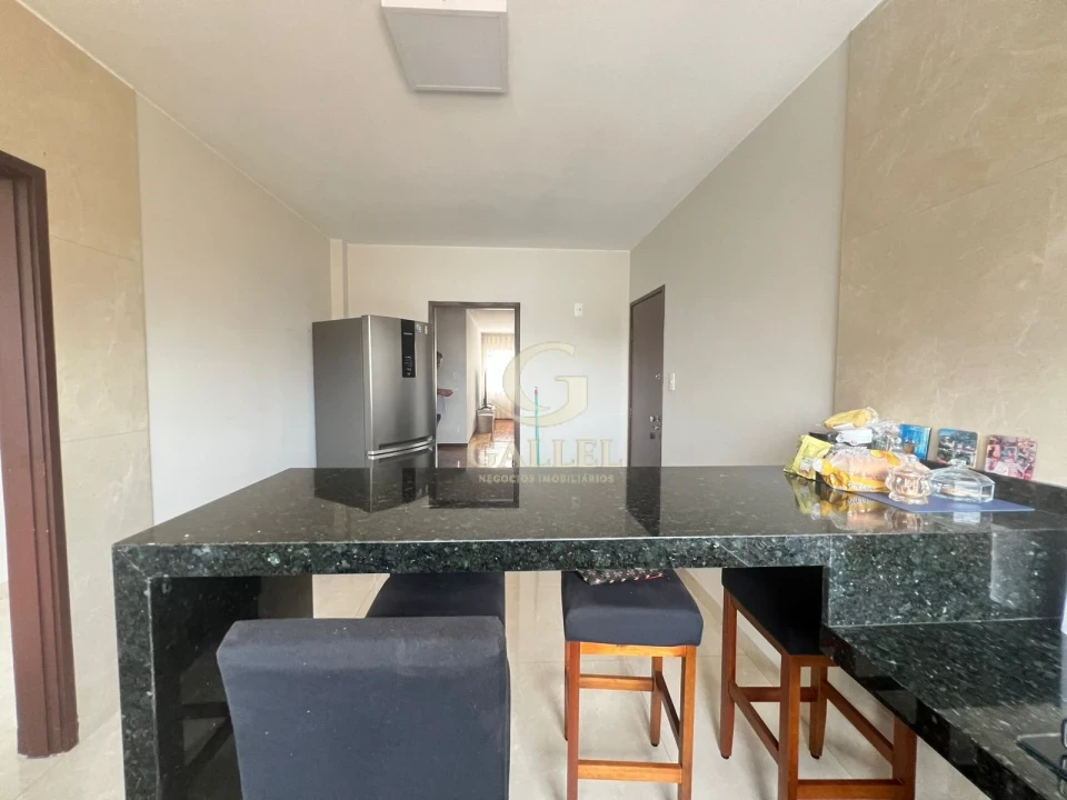 APARTAMENTO À VENDA OU LOCAÇÃO | 140 m² TOTALMENTE RENOVADO | 3 QUARTOS | HIDRÁULICA E ELÉTRICA ATUALIZADAS | EDIFÍCIO MARIA JOANA | CENTRO DE LO