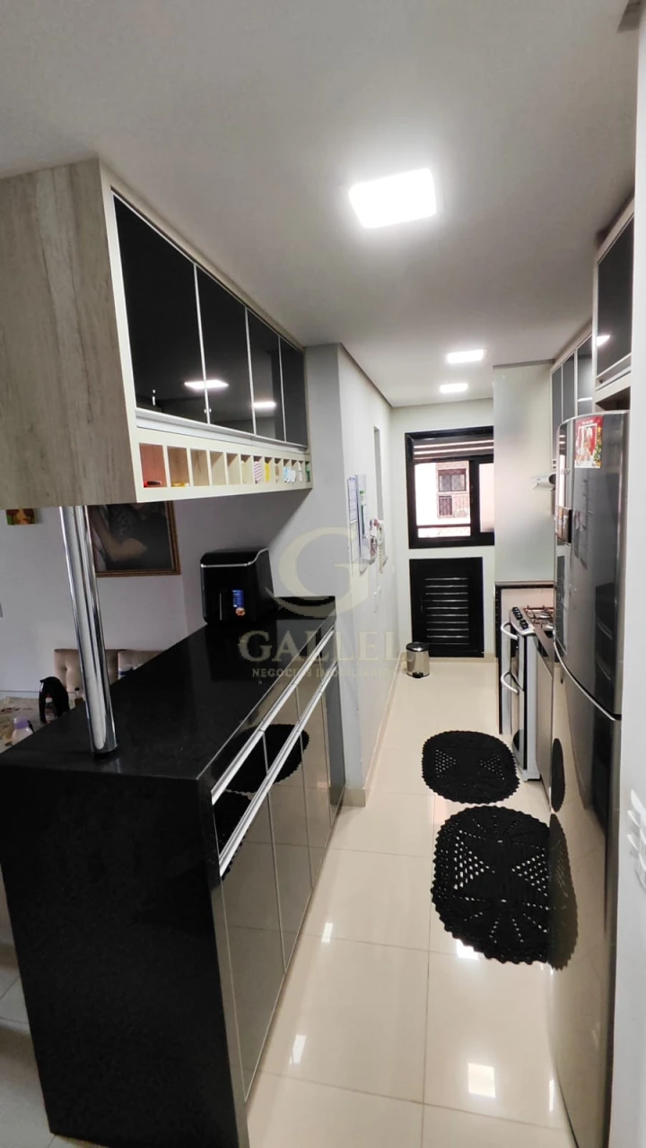 Apartamento À Venda No Centro De Londrina Próximo Ao Calçadao Com Vaga De Garagem Sacada C/ Churrasqueira  3 Quartos Com Lazer Completo | R$ 430.